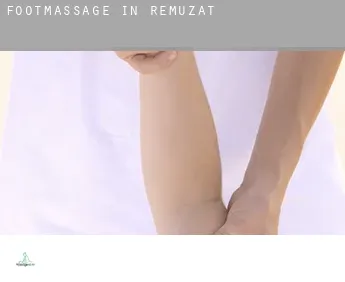Foot massage in  Rémuzat